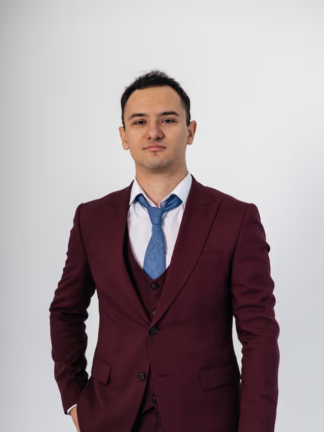 Корнел Бежан